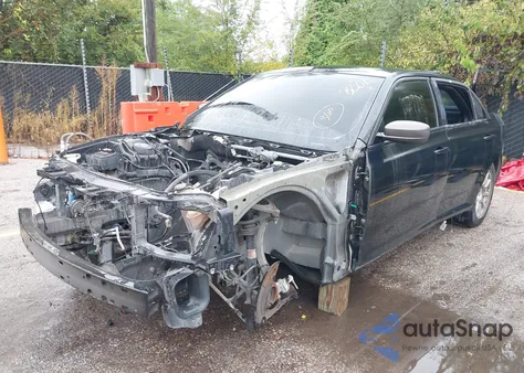 2013 Chrysler 300C John Varvatos Limited Edition из США, поврежденный, VIN 2C3CCADT6DH740978